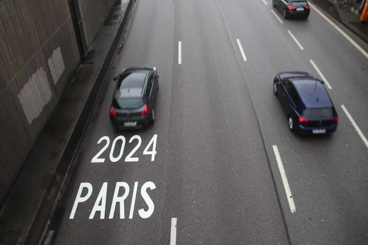 Route A86 avec taxi voie olympique, voies olympiques de Paris 2024