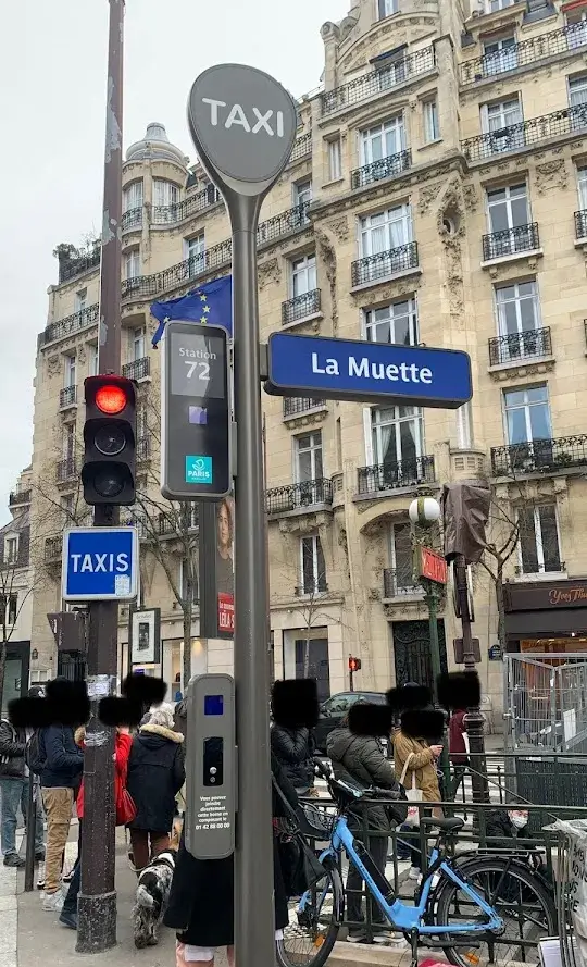 photos de station de taxi Paris 16