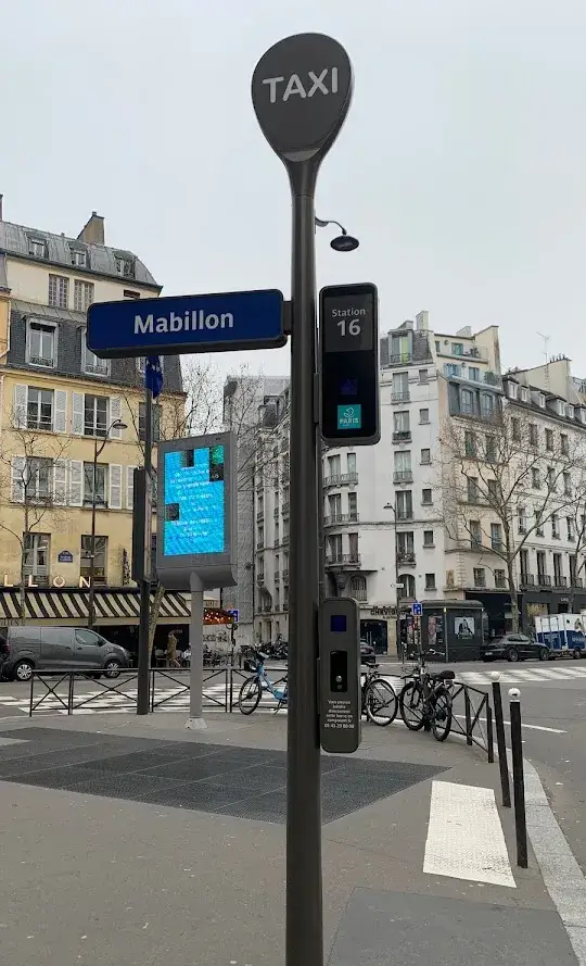 photos de station de taxi Paris 6