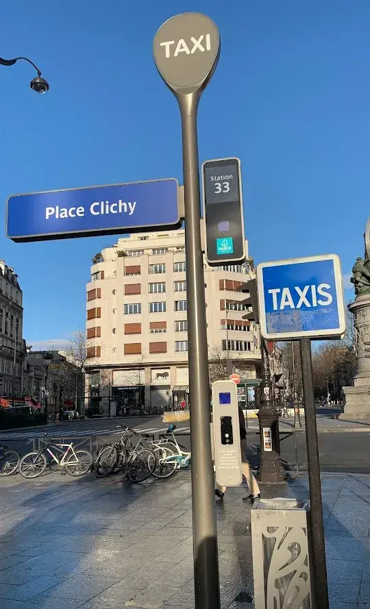 photos de station de taxi Paris 9